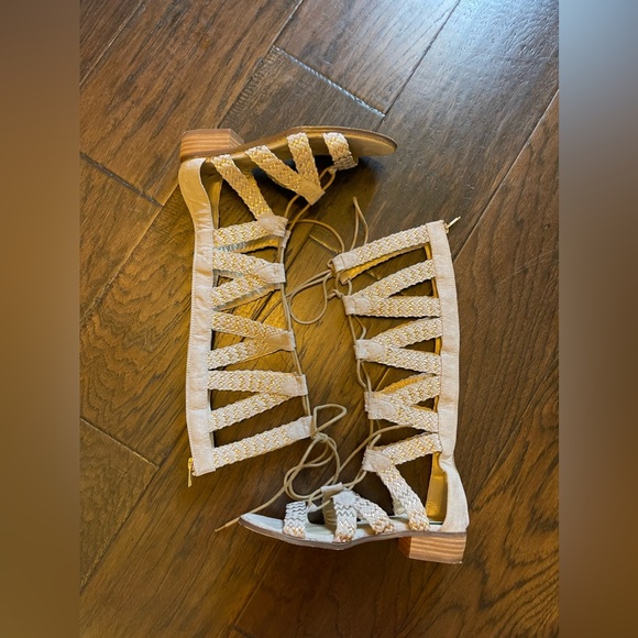 Joyfolie Gladiator Sandals girls size 5 youth EUC